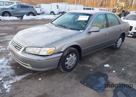 2000 Toyota Camry Ce из США, поврежденный, VIN 4T1BG22K9YU688403
